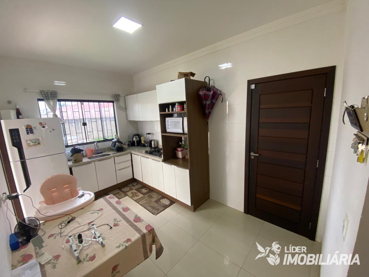 CONFORTO, ESPAÇO E LOCALIZAÇÃO PRIVILEGIADA, CASA À VENDA NO B...