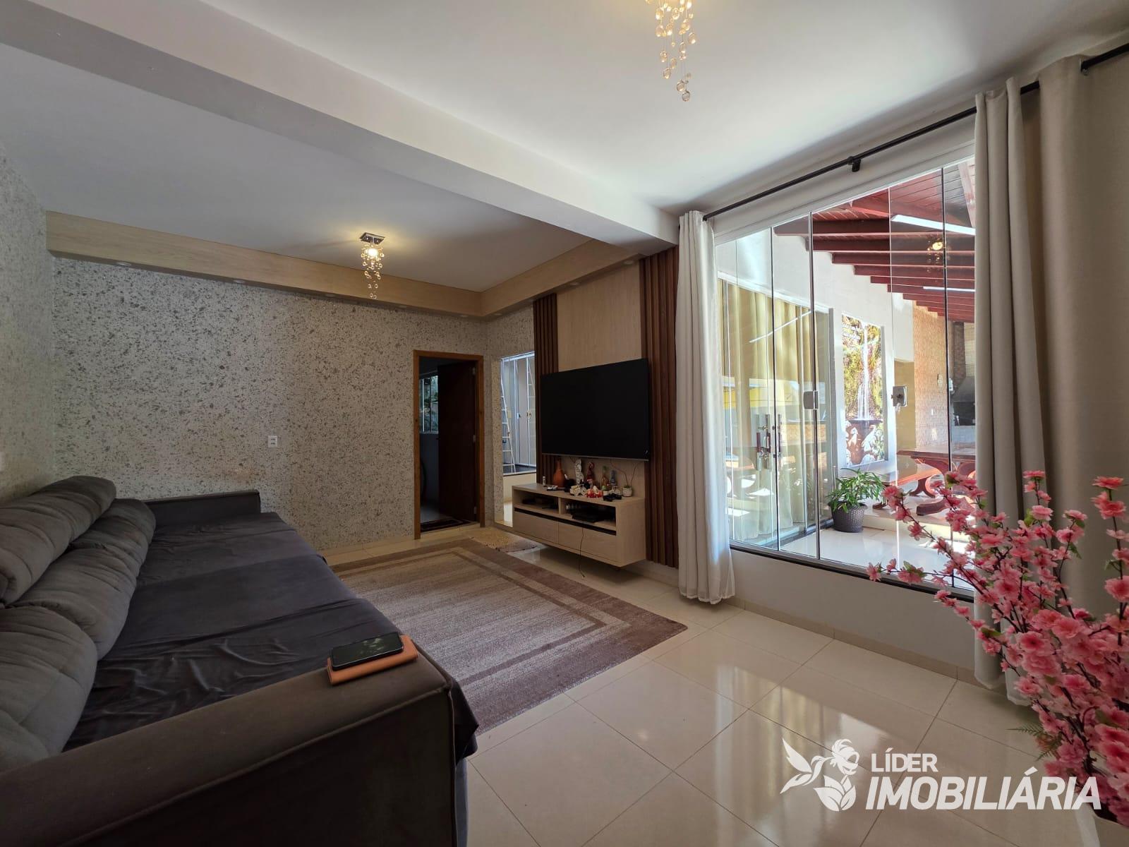 CASA A VENDA, BAIRRO VENEZA, LUCAS DO RIO VERDE-MT