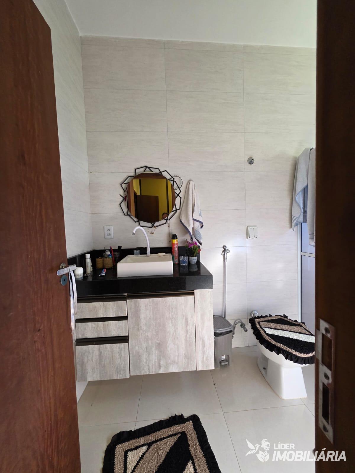 CASA A VENDA, BAIRRO VENEZA, LUCAS DO RIO VERDE-MT