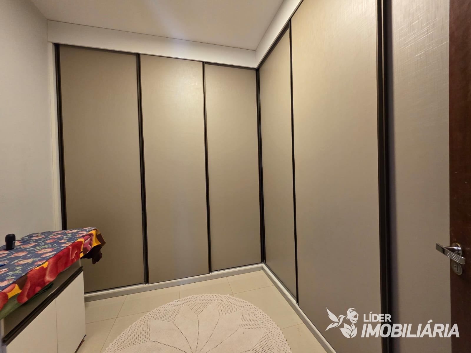 CASA A VENDA, BAIRRO VENEZA, LUCAS DO RIO VERDE-MT