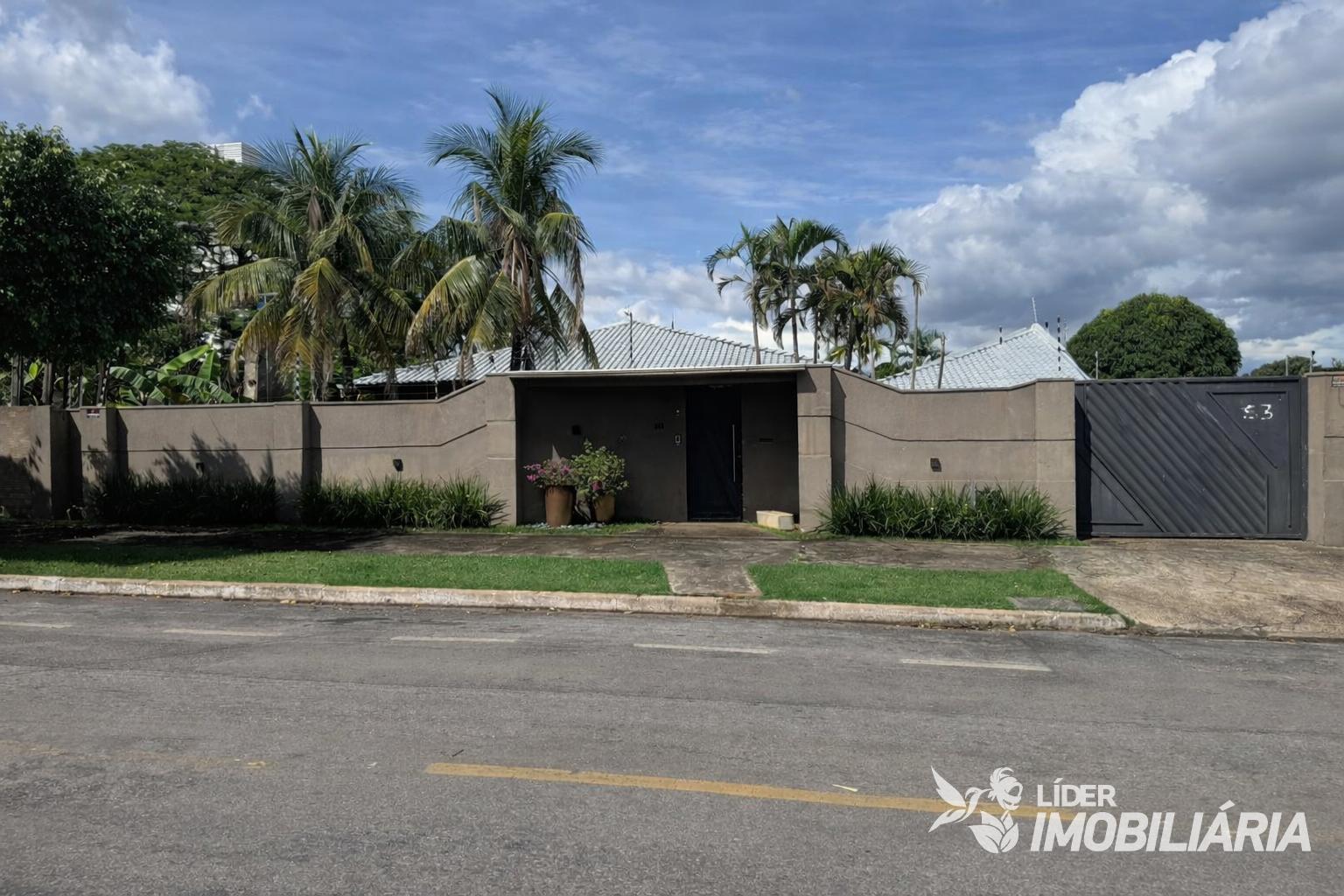 CASA A VENDA BAIRRO MENINO DEUS