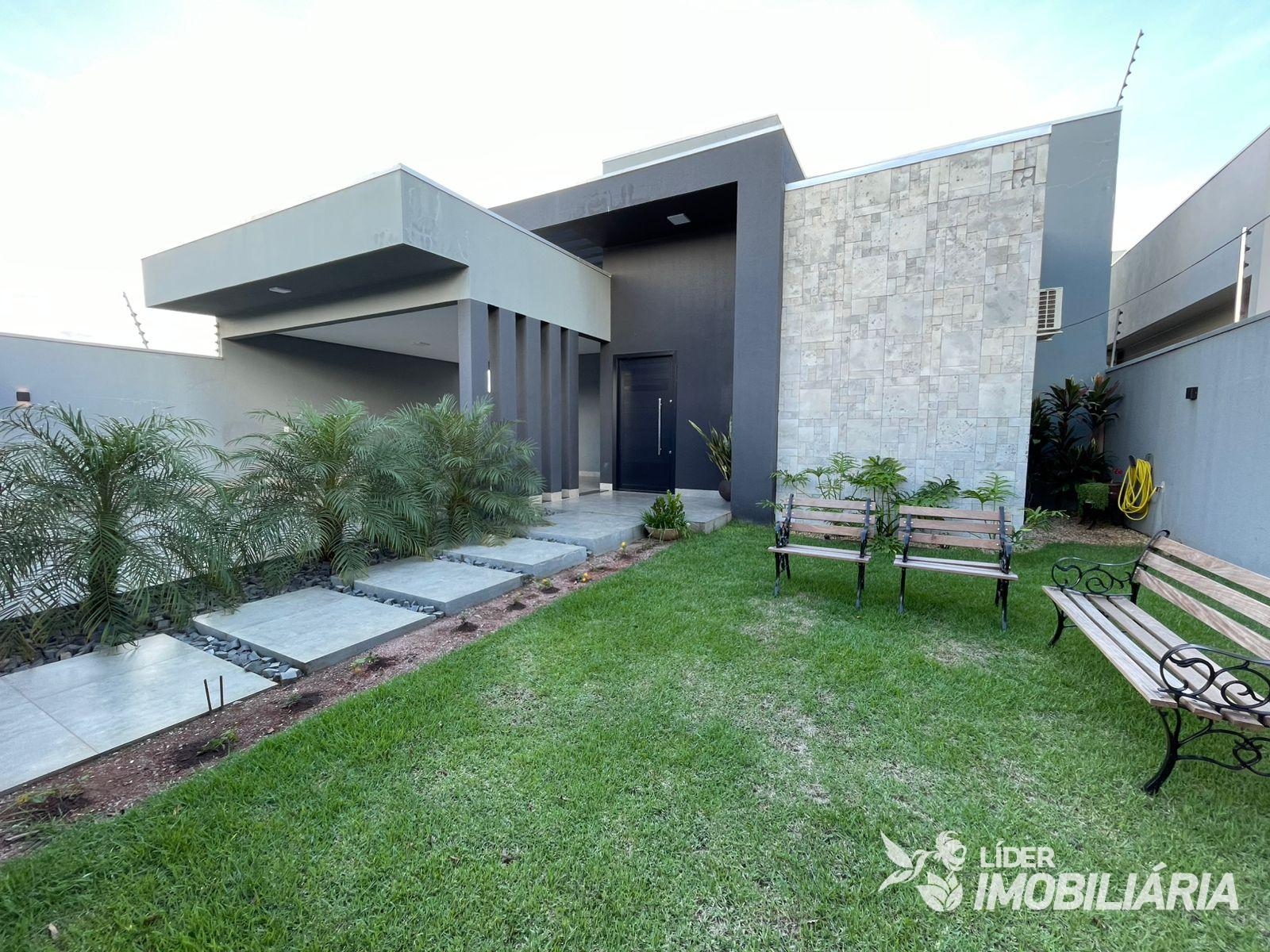 CASADE ALTO PADRÃO NO BAIRRO BANDEIRANTES, LUCAS DO RIO VERDE ...