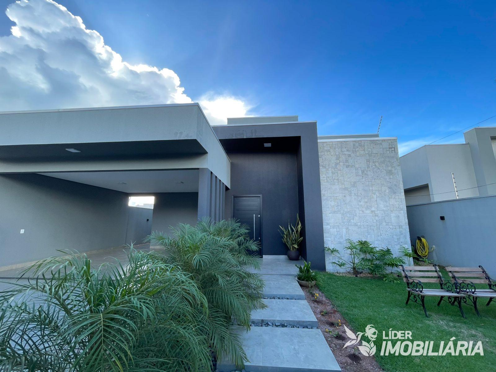 CASADE ALTO PADRÃO NO BAIRRO BANDEIRANTES, LUCAS DO RIO VERDE ...