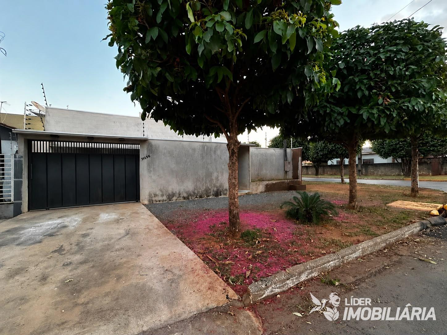 CASA À VENDA, BAIRRO JARDIM IMPERIAL, LUCAS DO RIO VERDE/MT