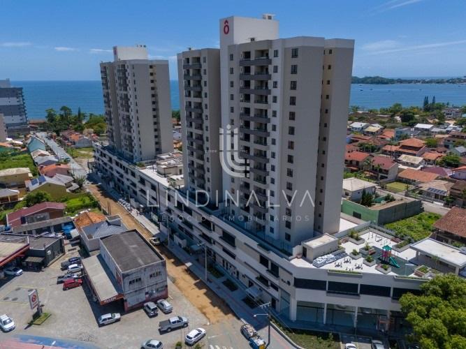 Apartamento à Venda no Skyline Comfort Club - Penha SC   permu...