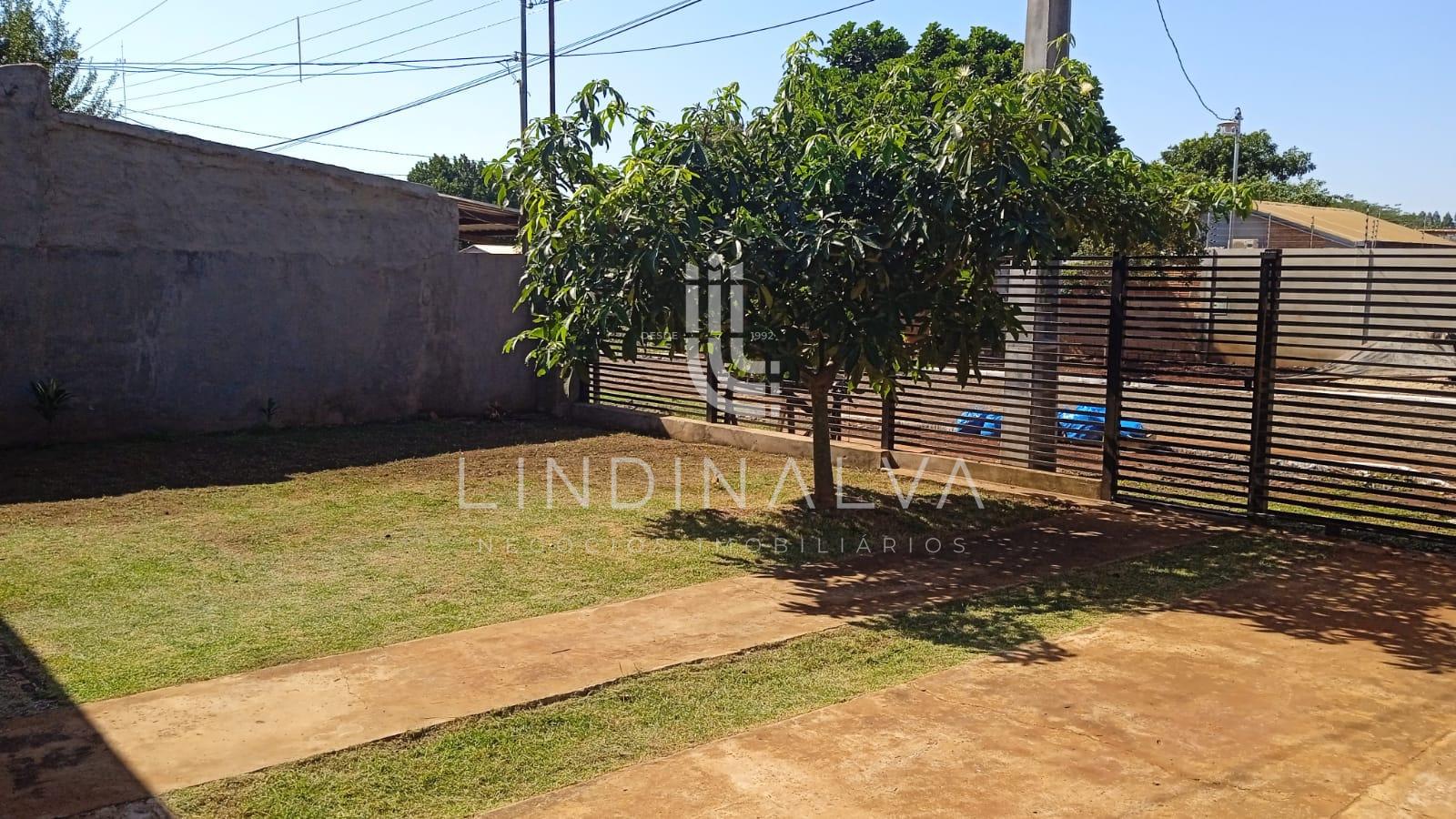 Casa à venda no Paraguai com 3 Quartos, Amplo Pátio e Ótima Lo...