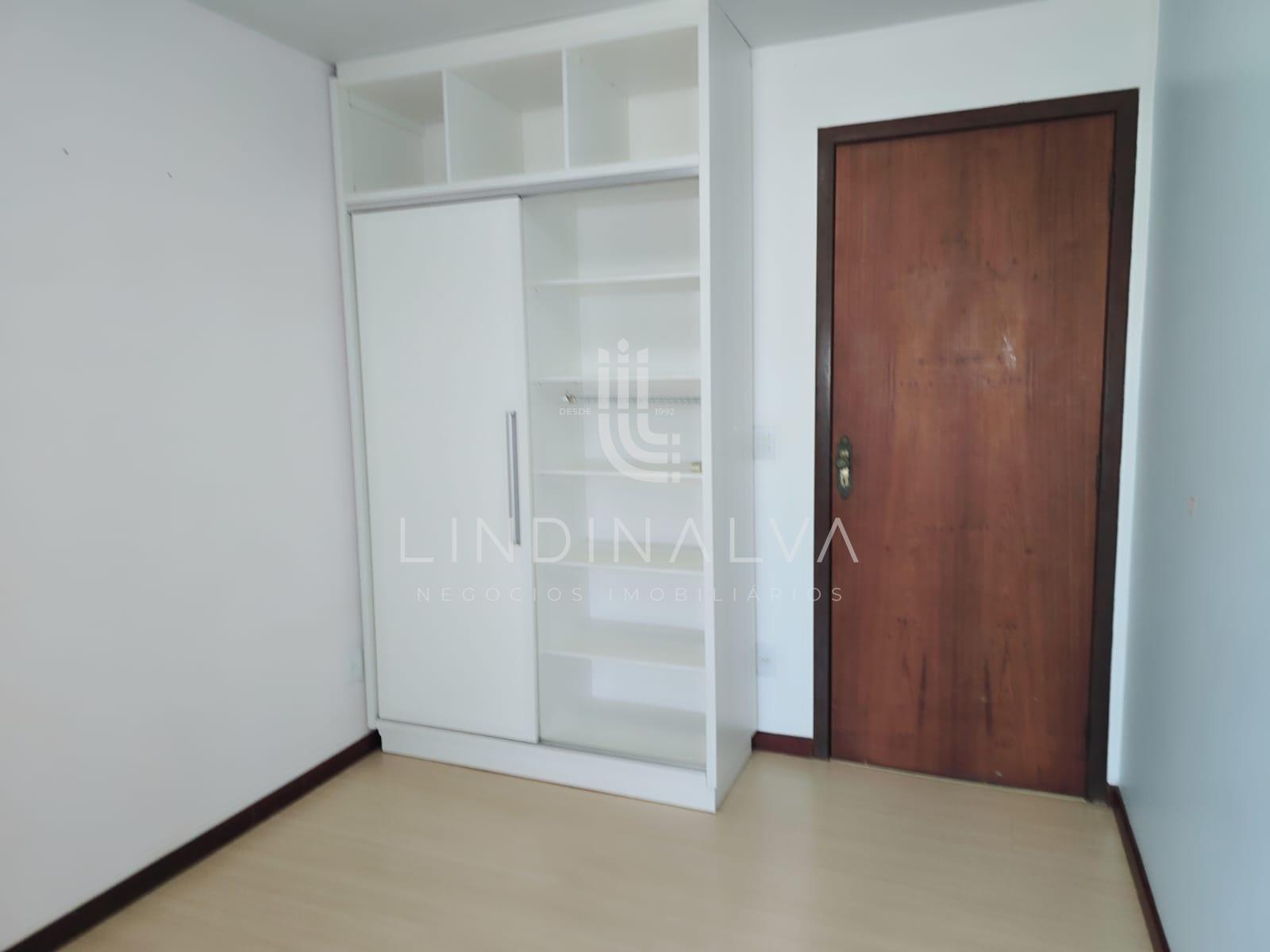 Sobrado semi mobiliado com 4 dormitórios no Jardim Lancaster