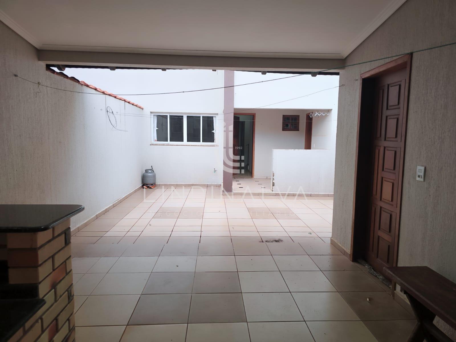Sobrado semi mobiliado com 4 dormitórios no Jardim Lancaster