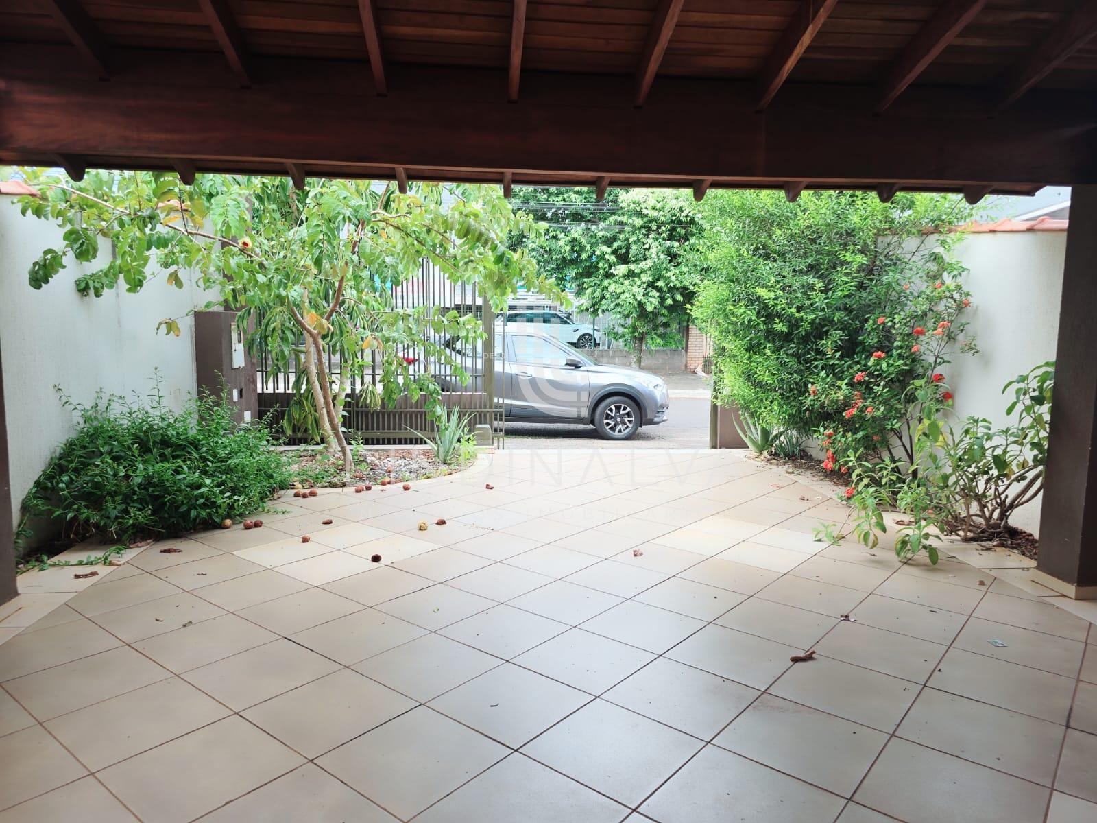 Sobrado semi mobiliado com 4 dormitórios no Jardim Lancaster