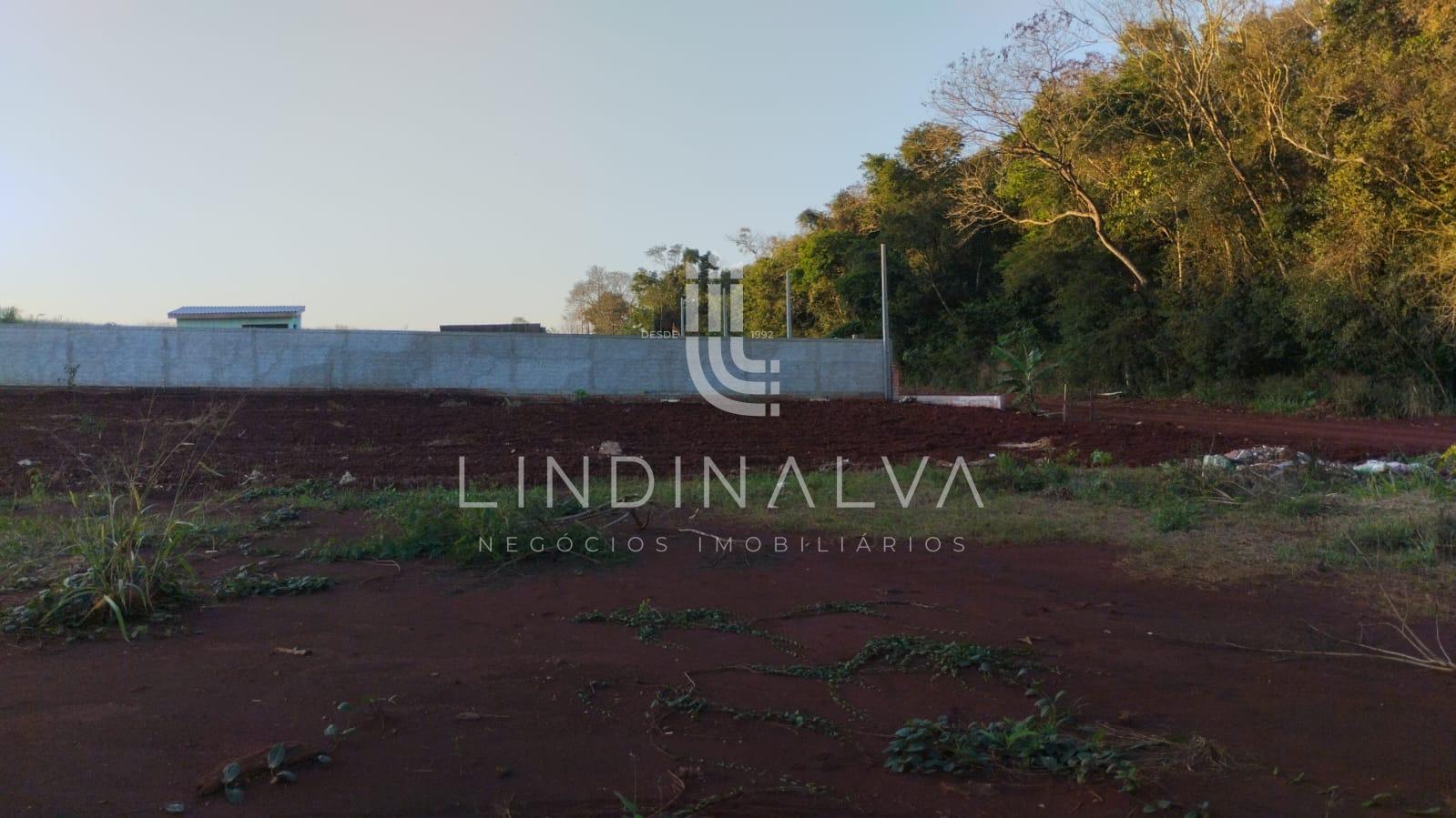 Terreno de 957m  à venda no Lote Grande, próximo à BR-277 e Po...