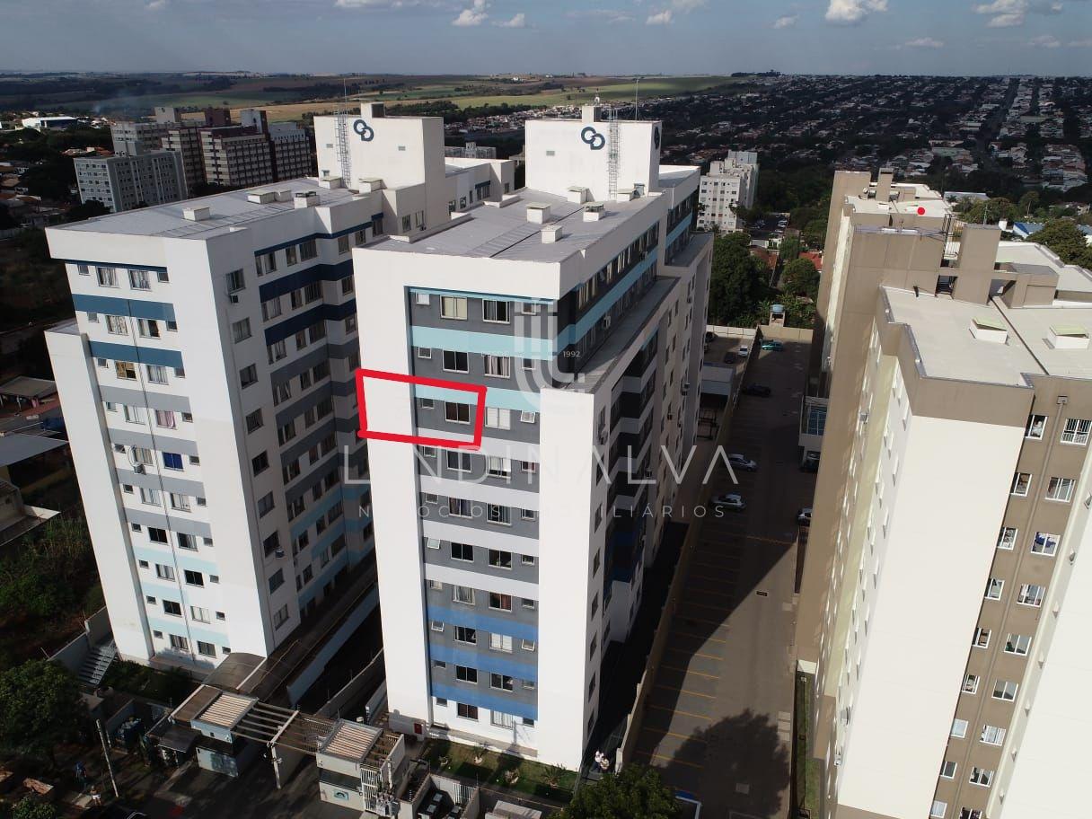 Apartamento mobiliado no Edifício Torre do Alvorear em Maringá