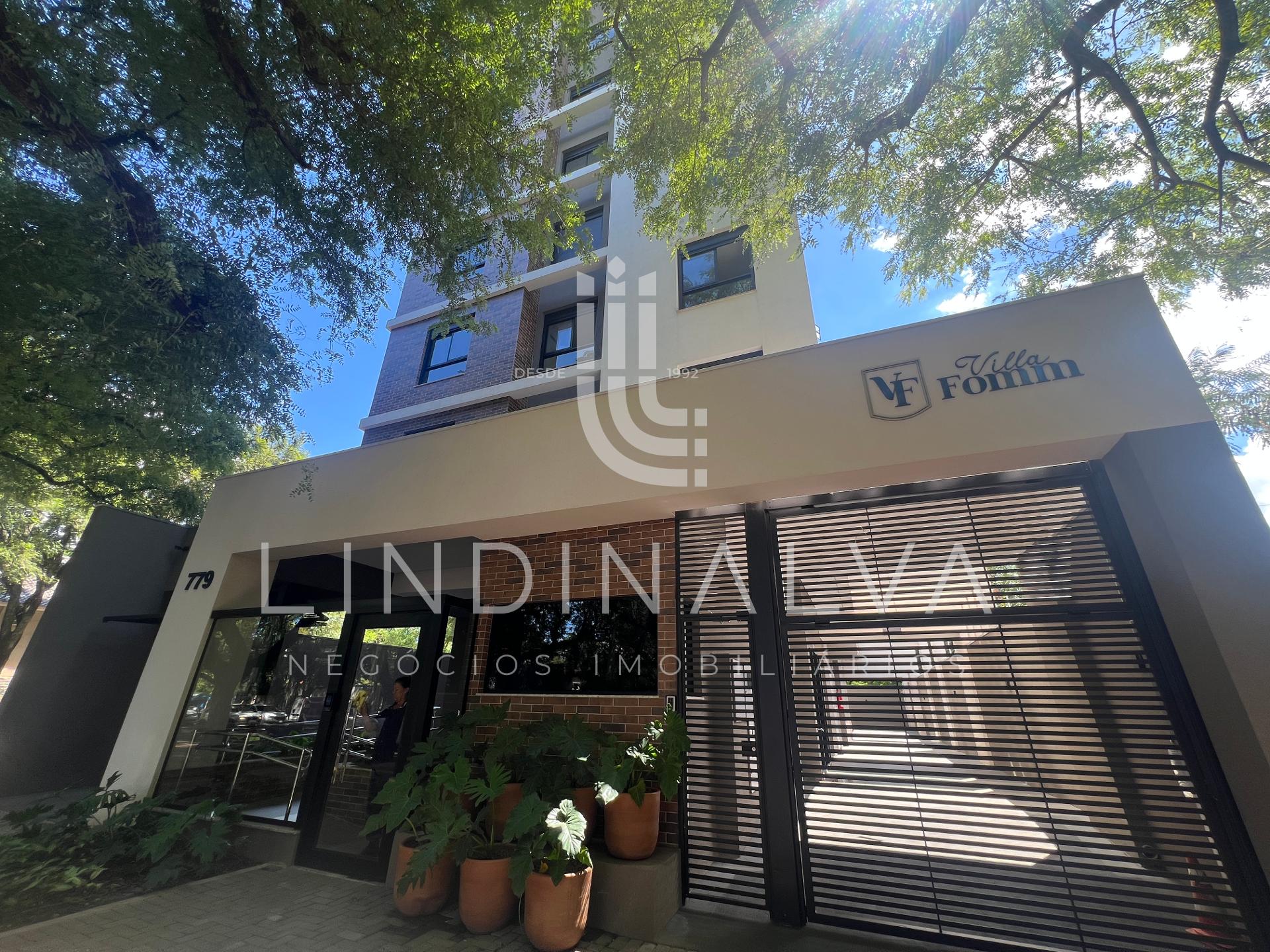 Apartamento no Villa Fomm, com suíte e sacada com churrasqueira