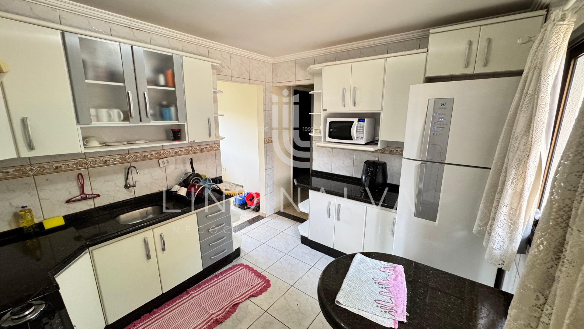 Casa com 3 quartos e edícula à venda no Jardim Ipê, apta para ...