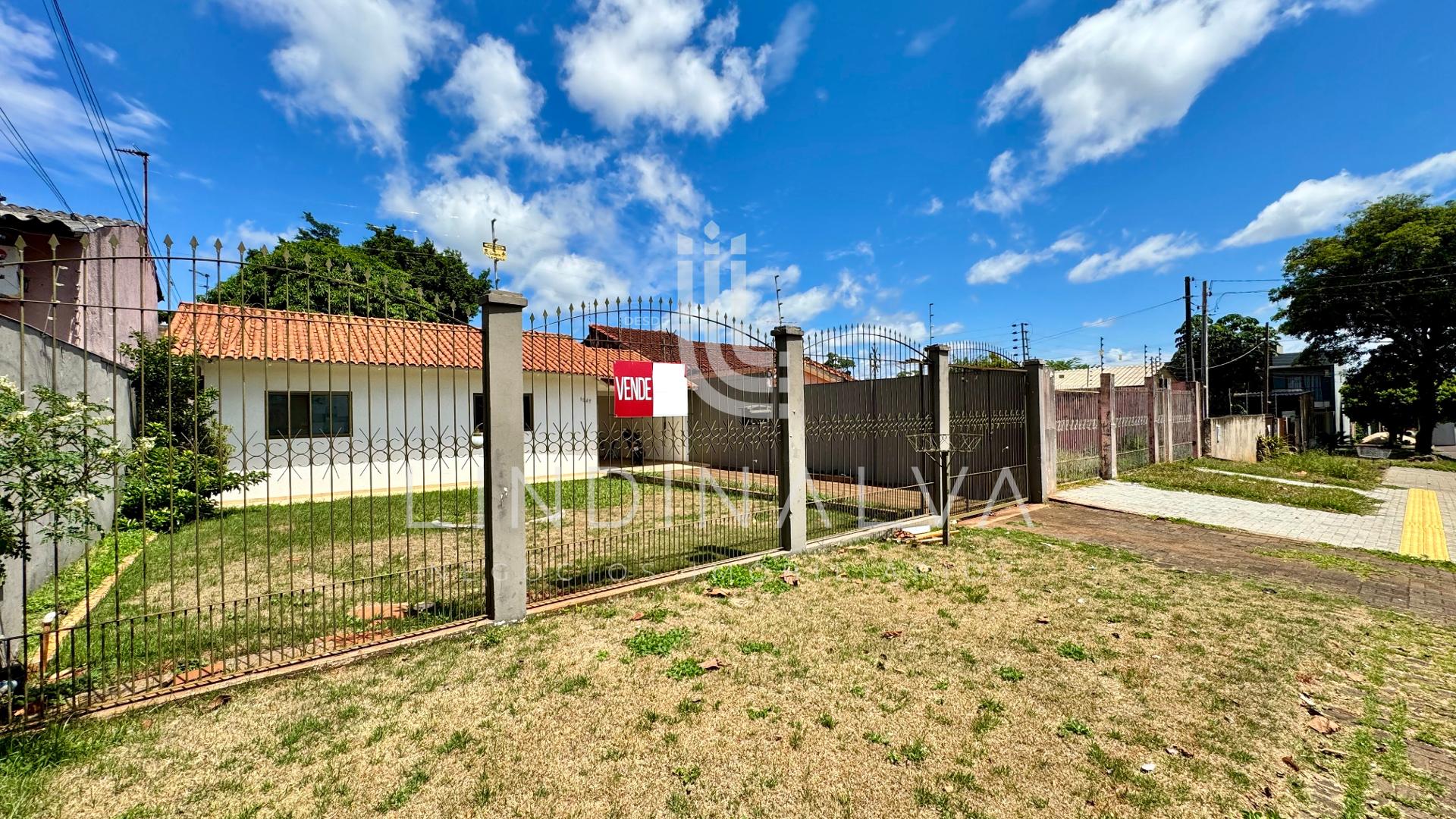 Casa com 3 quartos e edícula à venda no Jardim Ipê, apta para ...