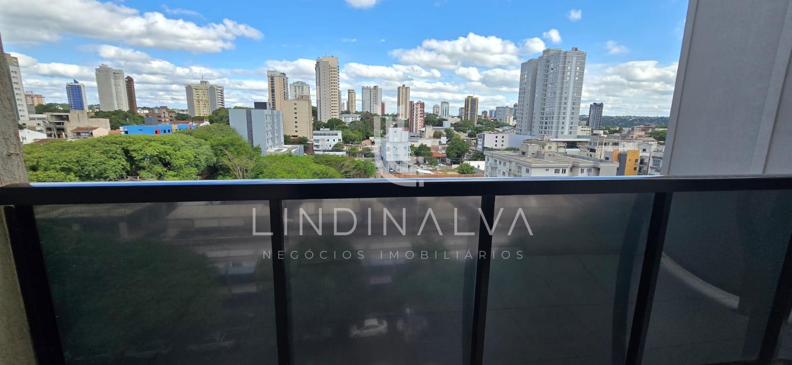 Apartamento com Suíte e 2 Quartos no Edifício Santa Cruz em Fo...