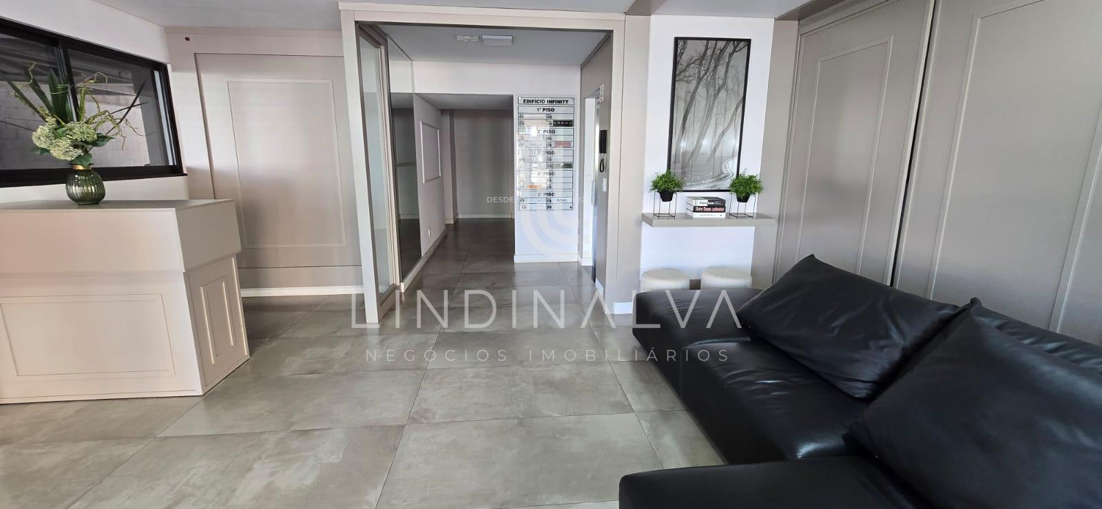 Sala Comercial a Venda no Edifício Infinity no Centro de Foz d...