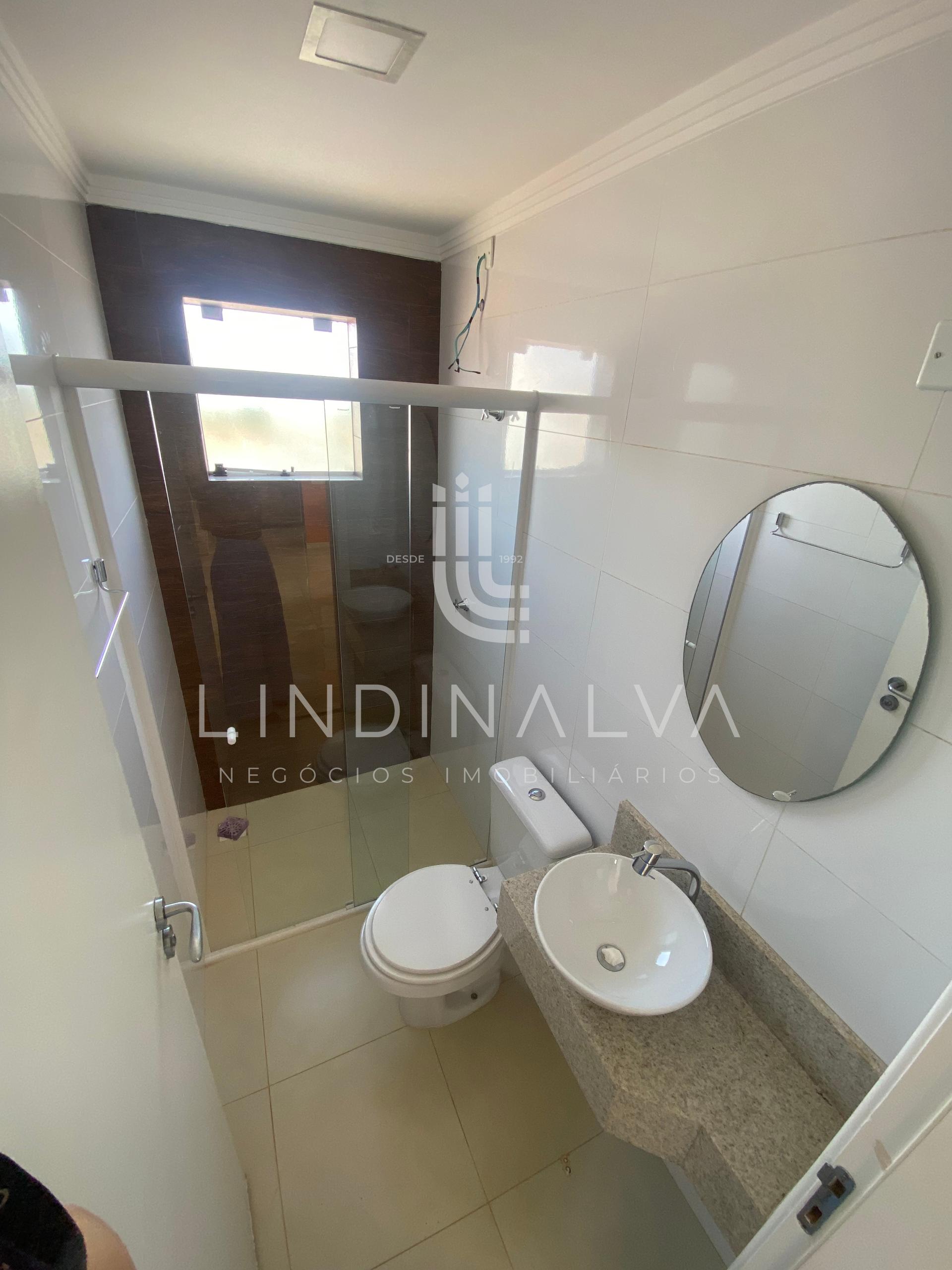 Apartamento mobiliado para locação com suíte e varanda no Jardim Lancaster