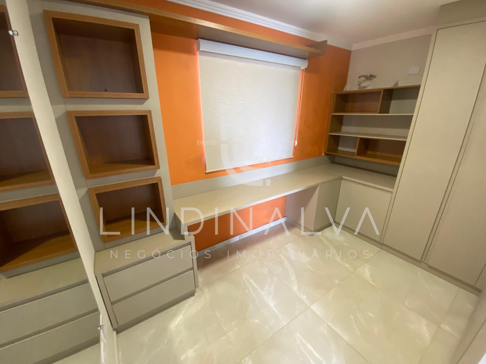 Apartamento mobiliado para locação com suíte e varanda no Jardim Lancaster