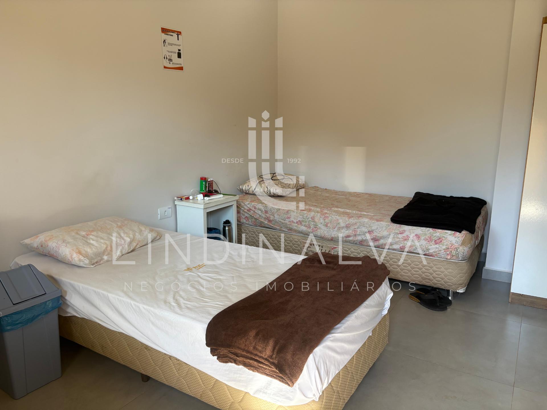 Casa Comercial à venda com 18 quartos, 900m² - Foto 15