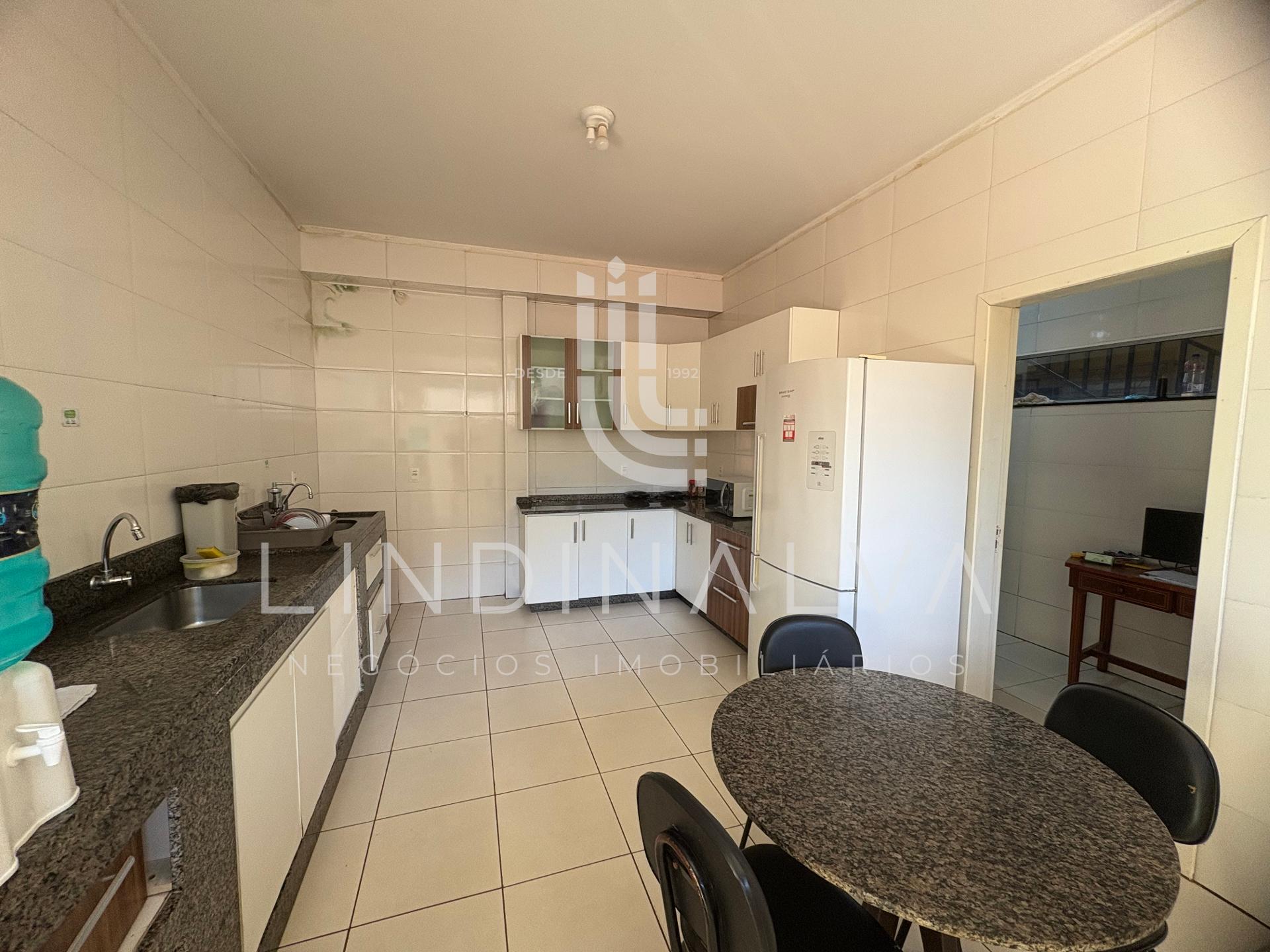 Casa Comercial à venda com 18 quartos, 900m² - Foto 11