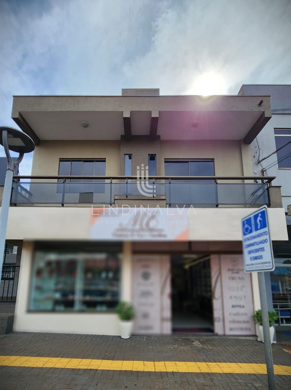 Apartamento semi mobiliado à venda no Centro de Santa Terezinh...