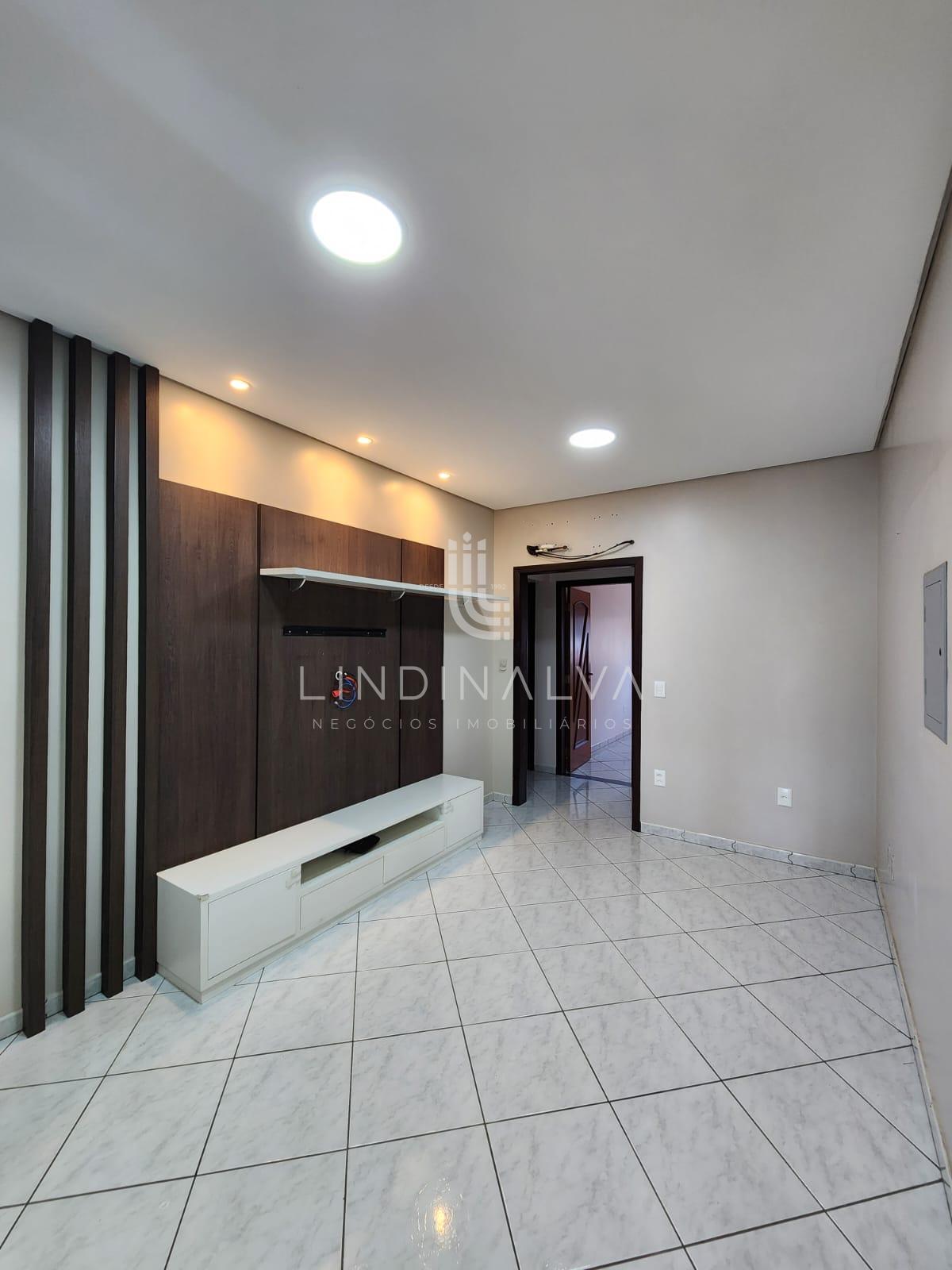 Apartamento semi mobiliado à venda no Centro de Santa Terezinh...