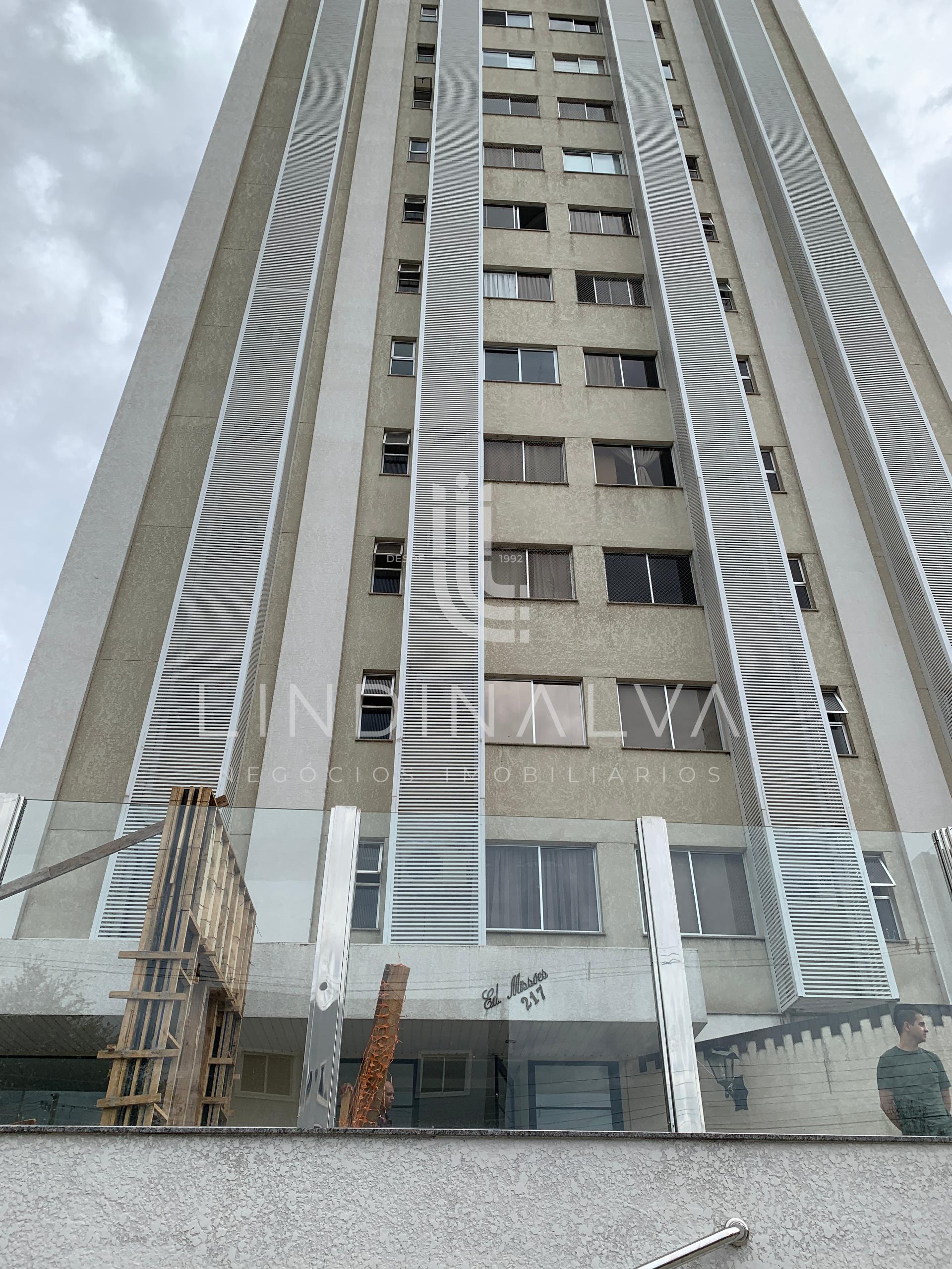 Duplex mobiliado no Edifício Missões - Centro de Foz do Iguaçu-PR