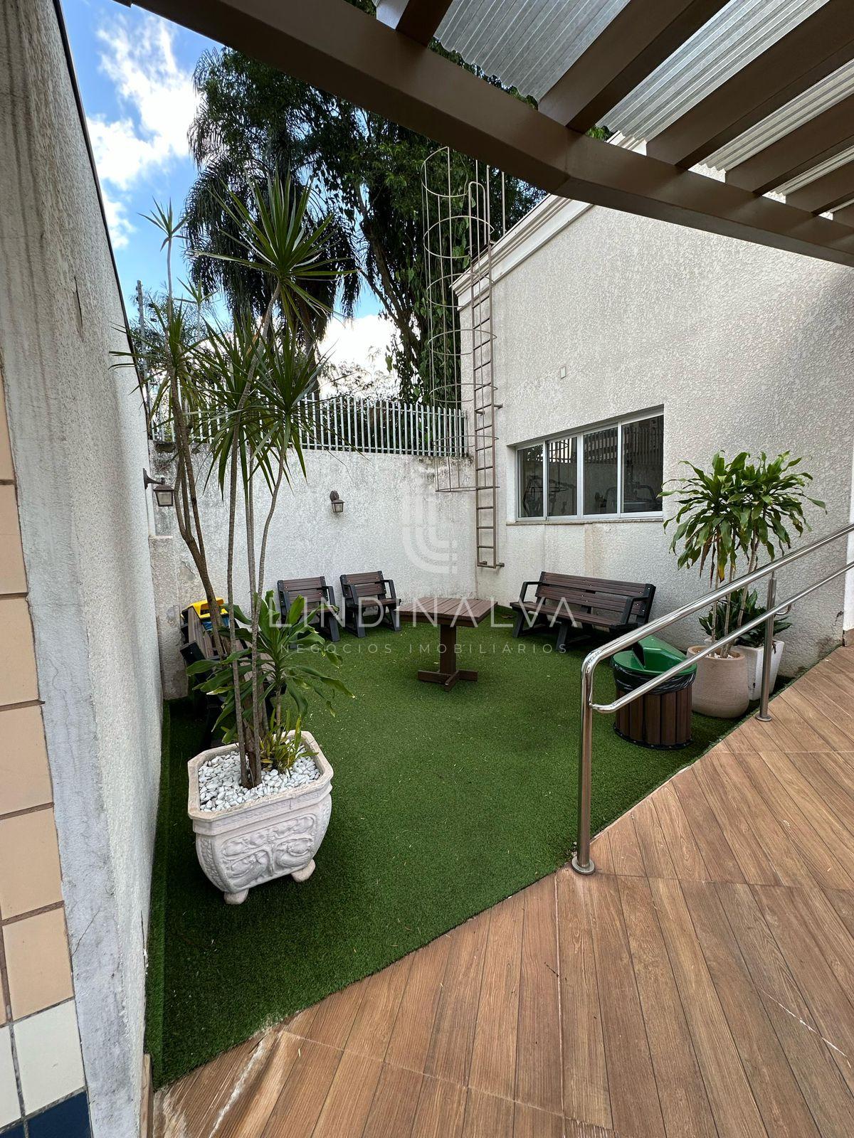 Apartamento mobiliado à venda no Edifício Arpoador no Centro de Foz do Iguaçu
