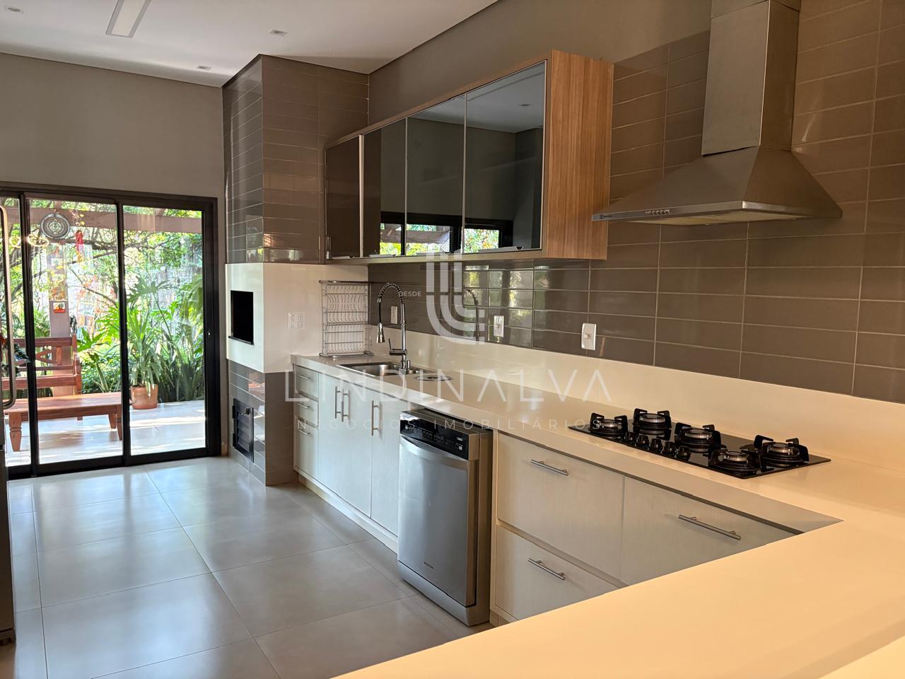 Casa à venda com 3 quartos, 700m² - Foto 6