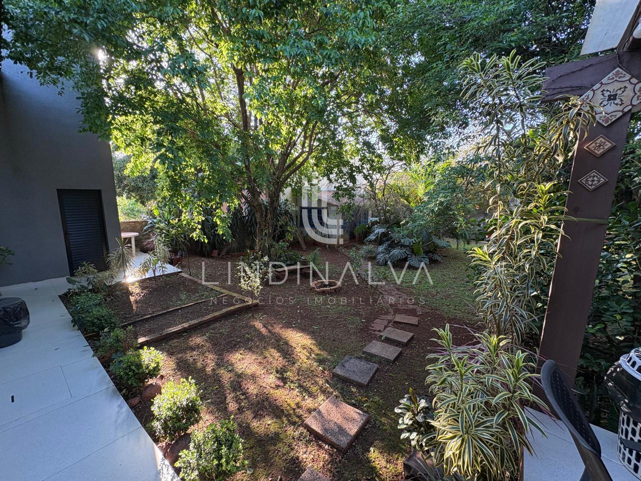 Casa à venda com 3 quartos, 700m² - Foto 17
