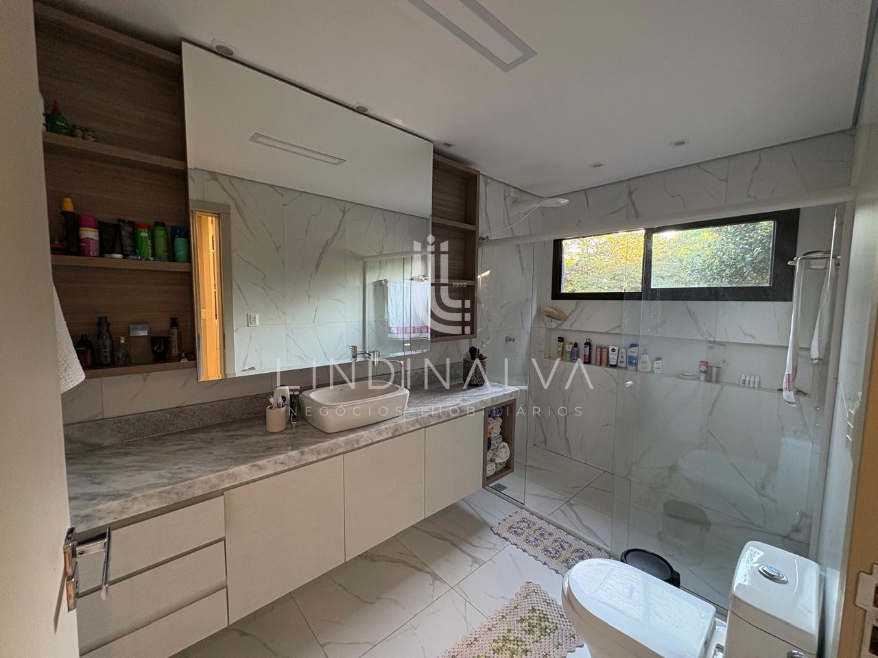 Casa à venda com 3 quartos, 700m² - Foto 10
