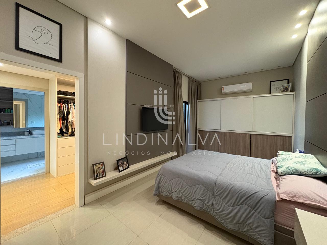 Casa à venda com 3 quartos, 700m² - Foto 7