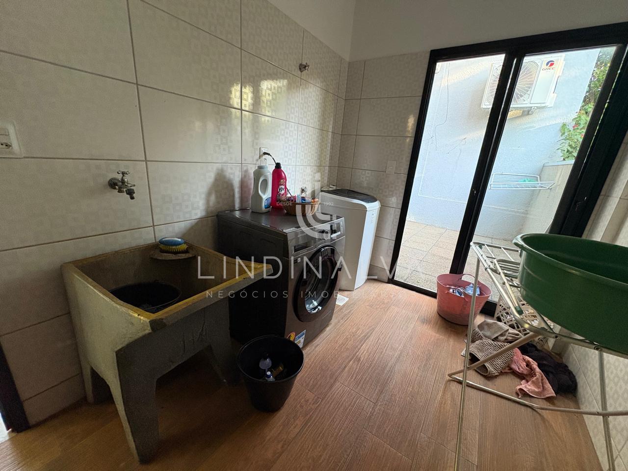 Casa à venda com 3 quartos, 700m² - Foto 18