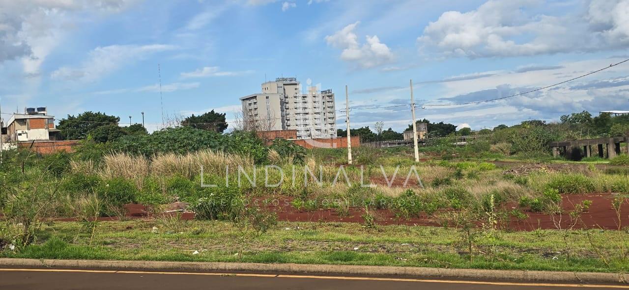 Terreno à venda de esquina no Polo Centro ? Foz do Iguaçu | 451,10 m  | Localização Estratégica