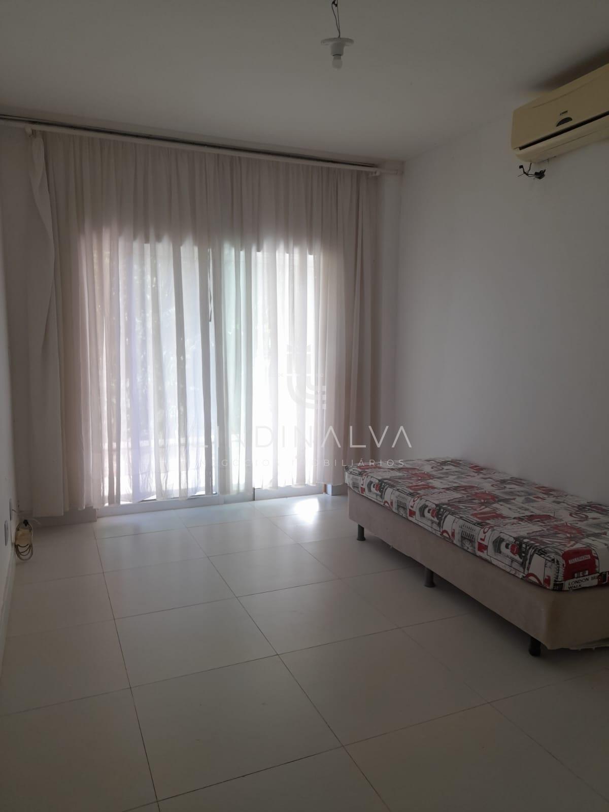 Sobrado Semi-Pronto em Condomínio Fechado - 392,41 m  - Foz do Iguaçu