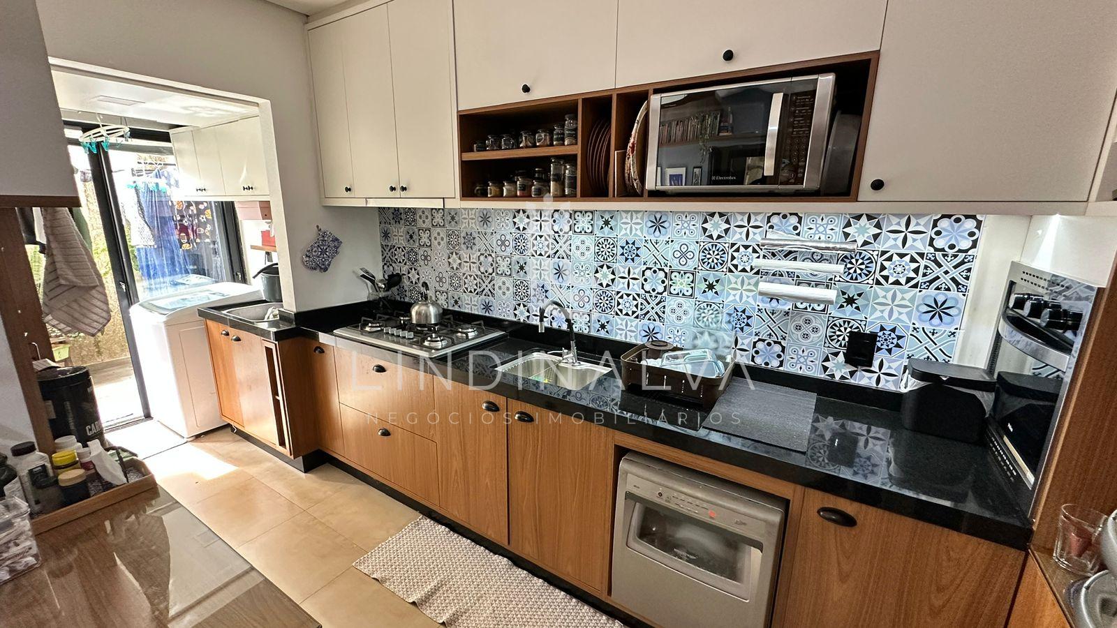 Apartamento Semi Mobiliado de 02 Dormitórios sendo 01 Suite e ...