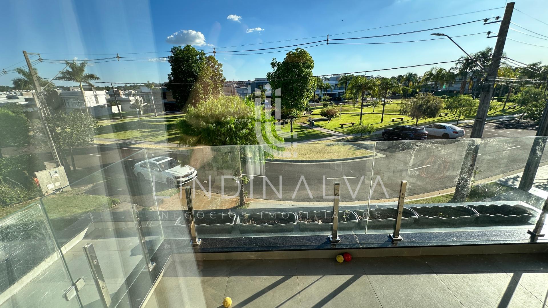 Sobrado de alto padrão no Terras Alpha I, com 3 suítes, quarto...