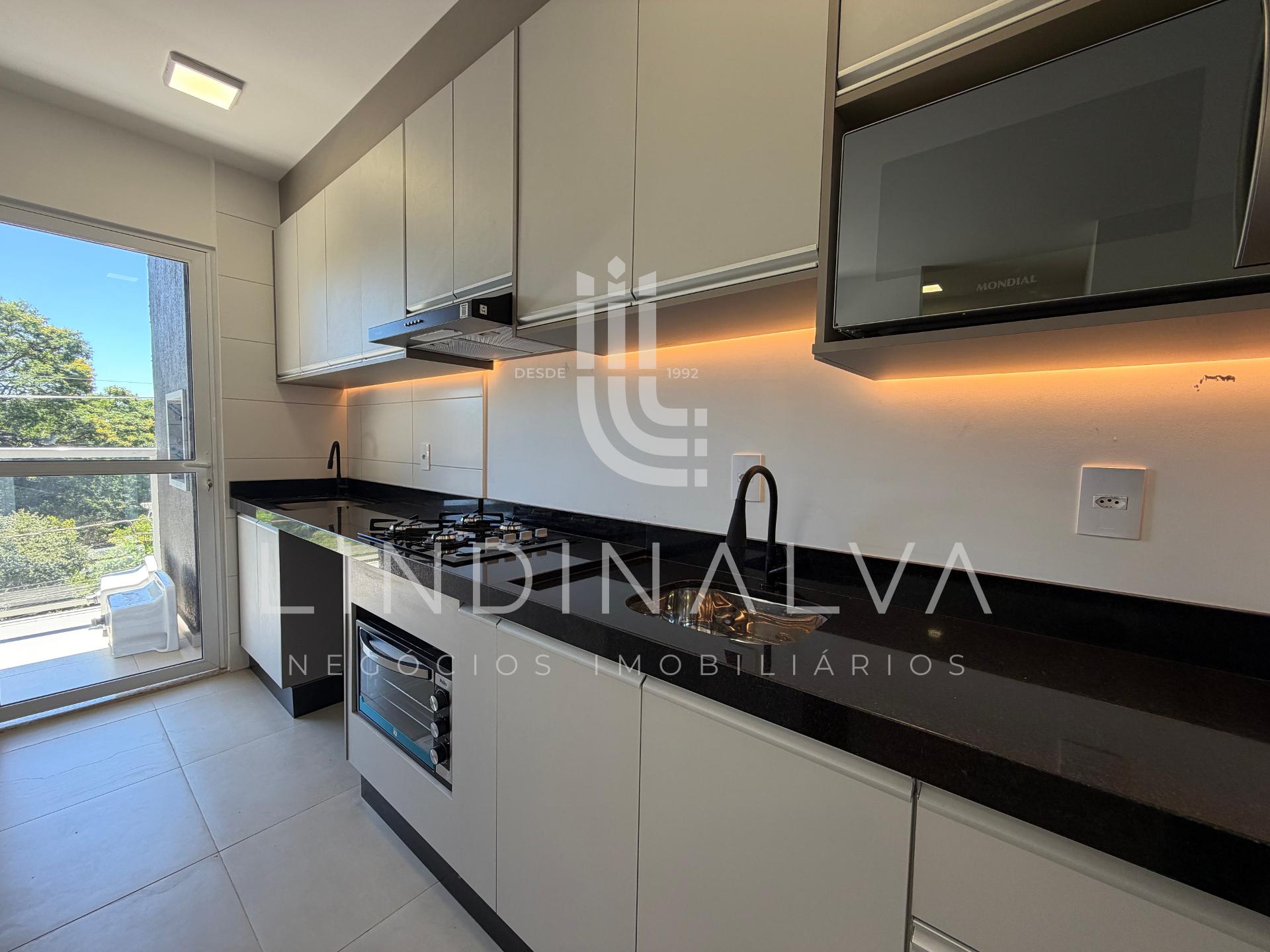 Apartamento mobilado no Royal Legacy com suíte, quarto, sacada gourmet - com homeclub