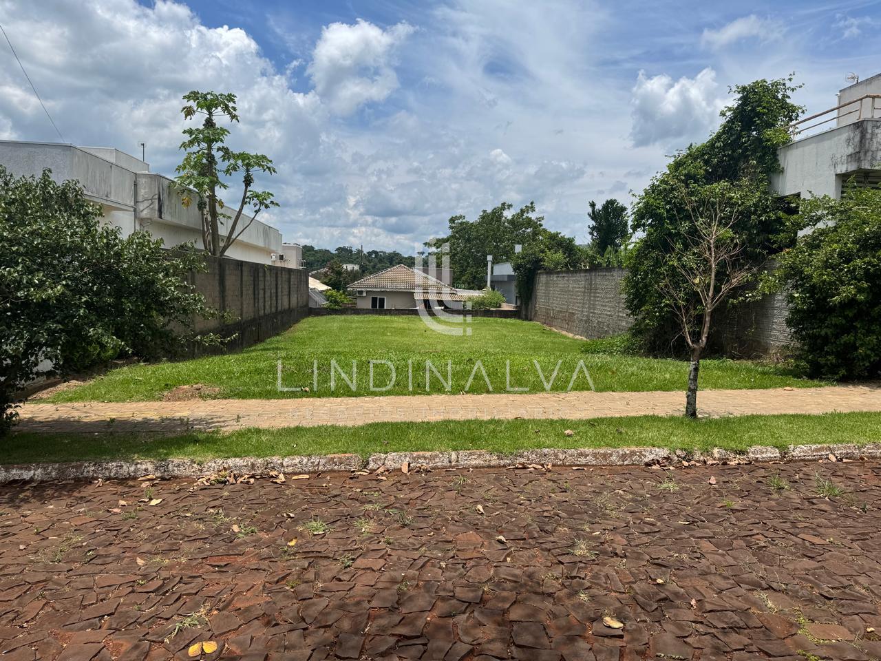 Terreno 400m  - Condomínio Residencial Fechado Villa Conscientia