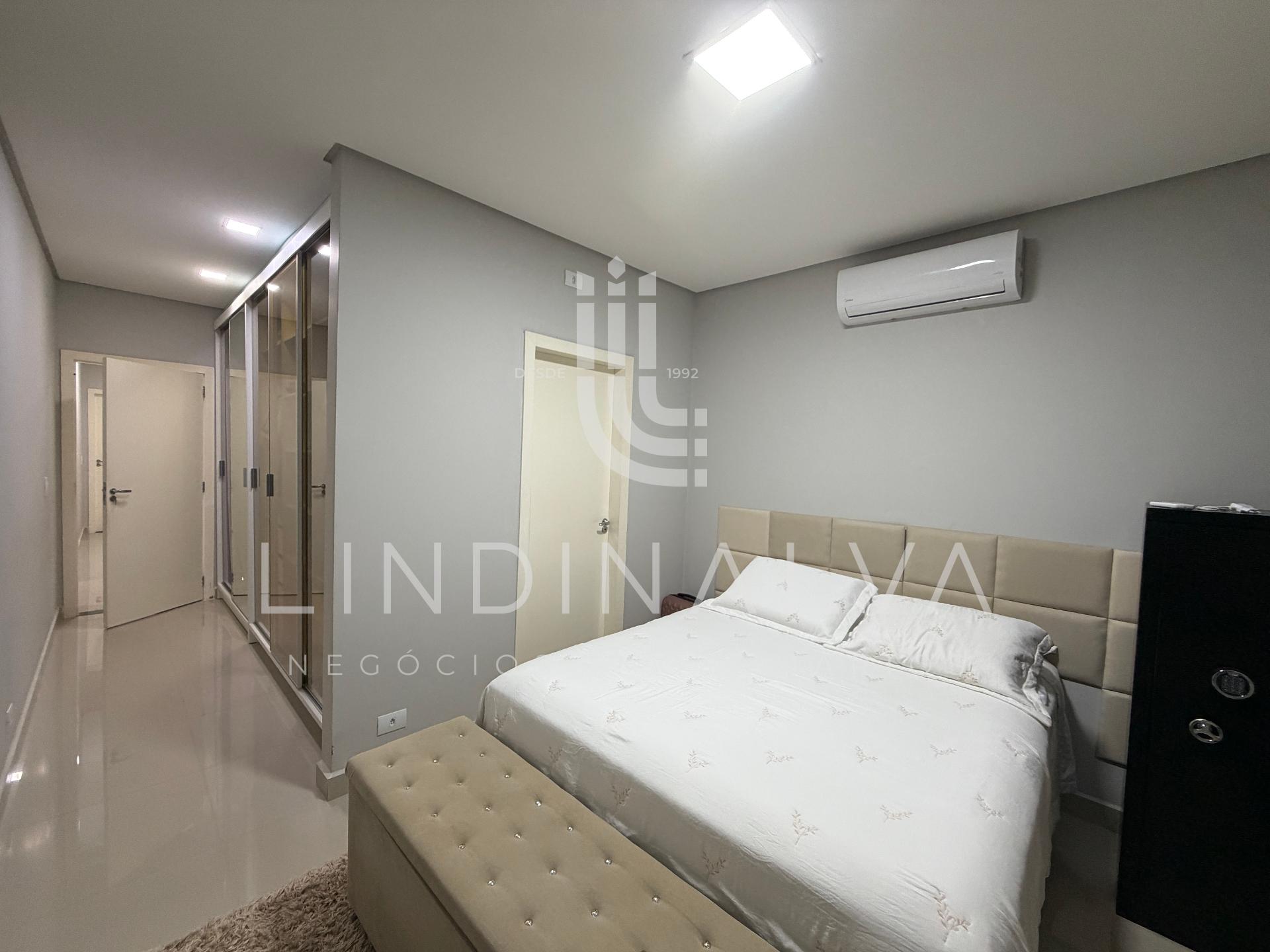 Casa semimobiliada no Jd. Bourbon, com suíte, 2 quartos e espaço gourmet - com placas solares