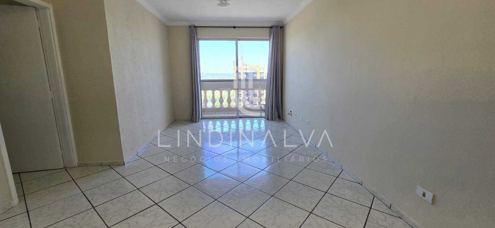 Apartamento no Ed. Luiz XV, com suíte, 2 quartos, no Centro de Foz do Iguaçu