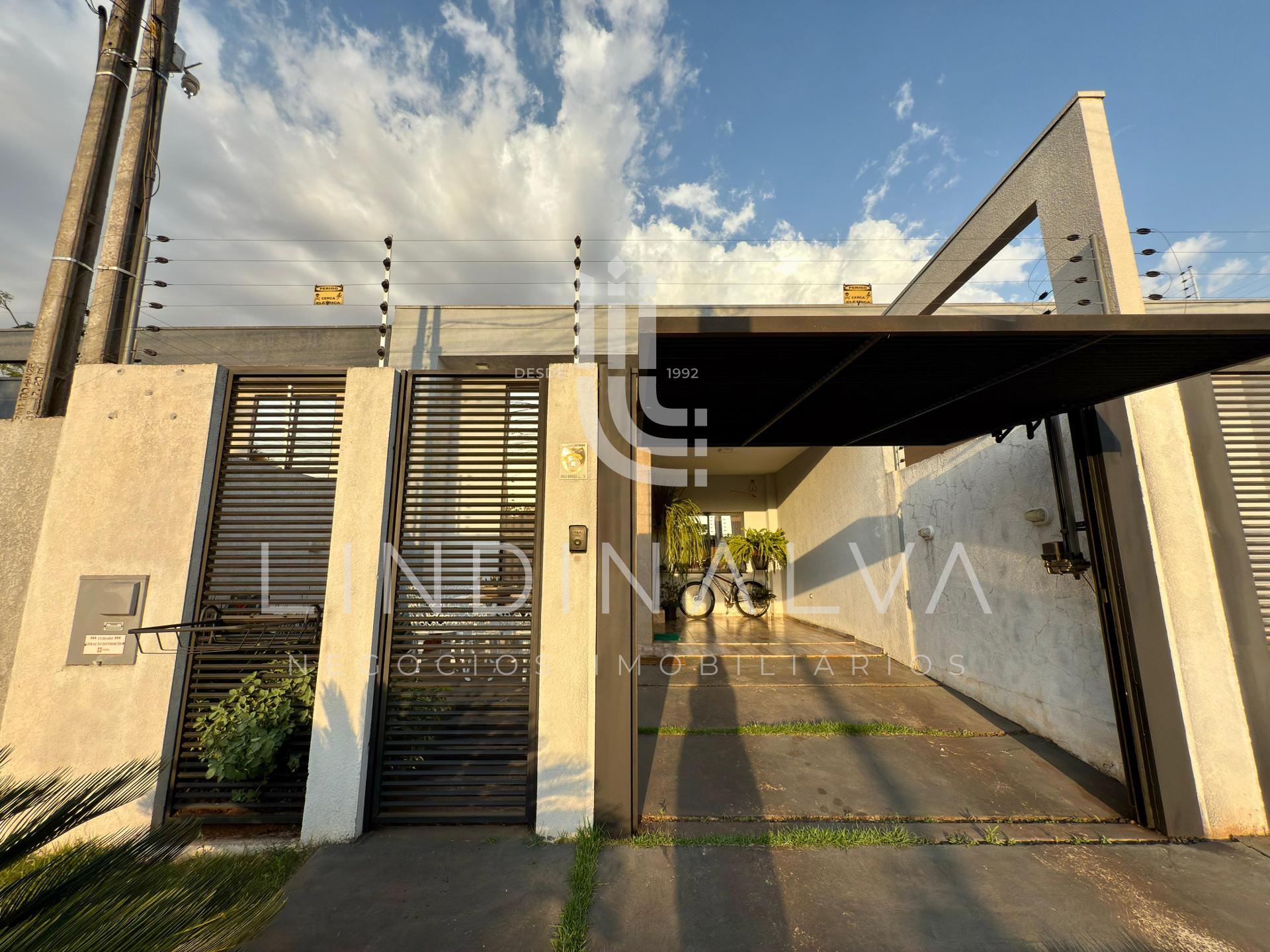 Casa à venda no Jardim Ipê com 135 m , suíte e espaço gourmet completo  apto para financiamento 