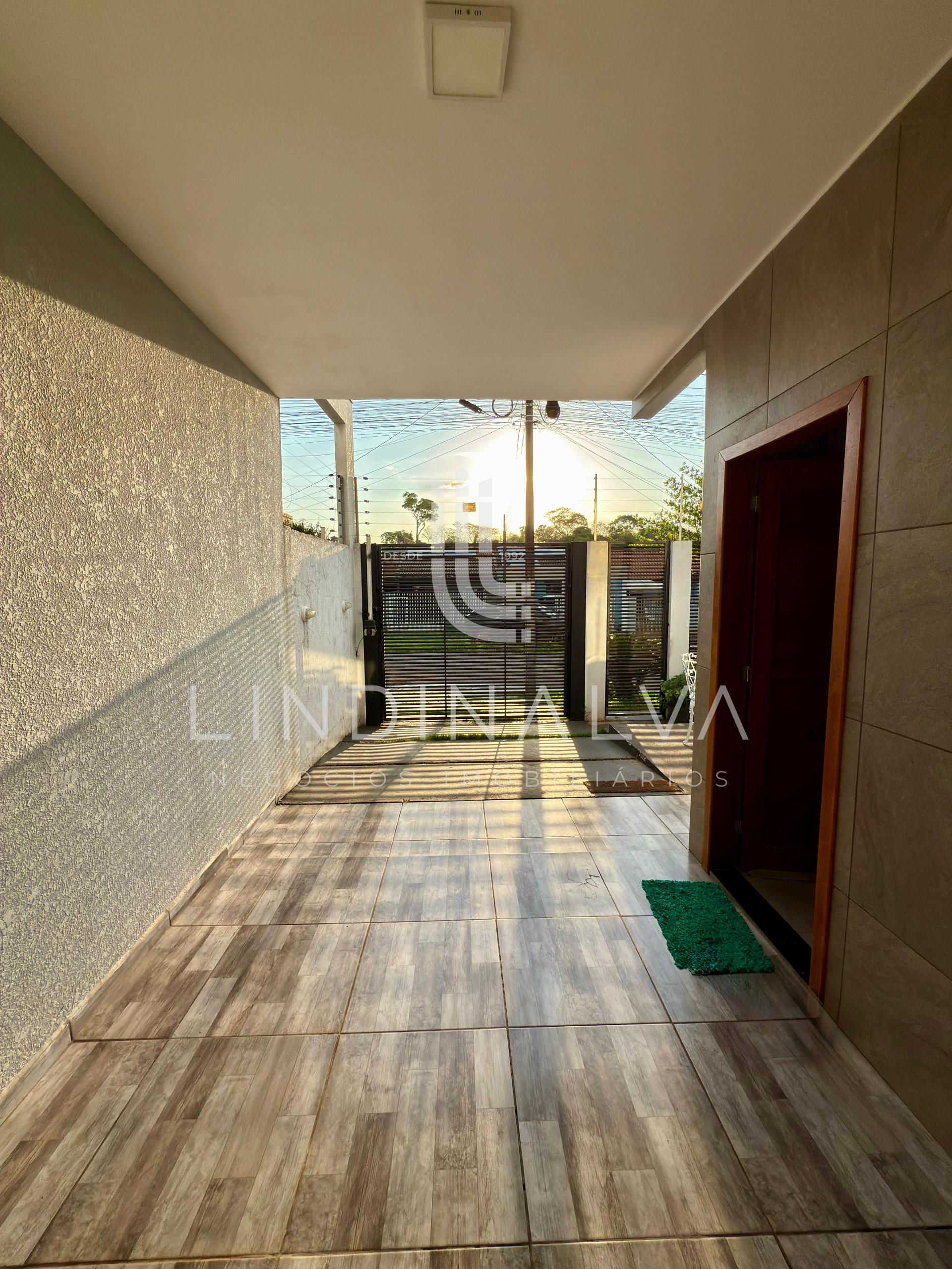 Casa à venda no Jardim Ipê com 135 m , suíte e espaço gourmet completo  apto para financiamento 