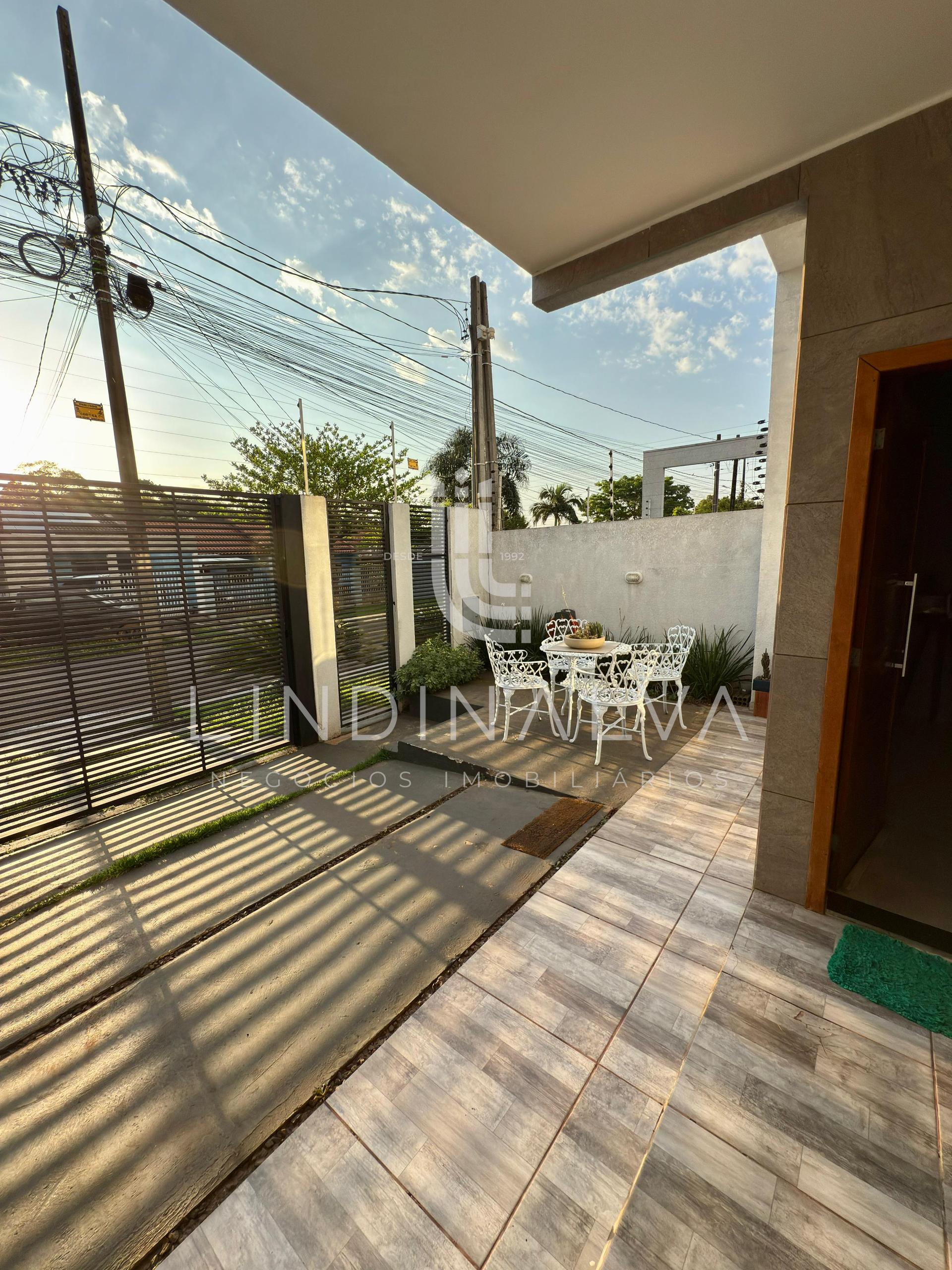 Casa à venda no Jardim Ipê com 135 m , suíte e espaço gourmet completo  apto para financiamento 