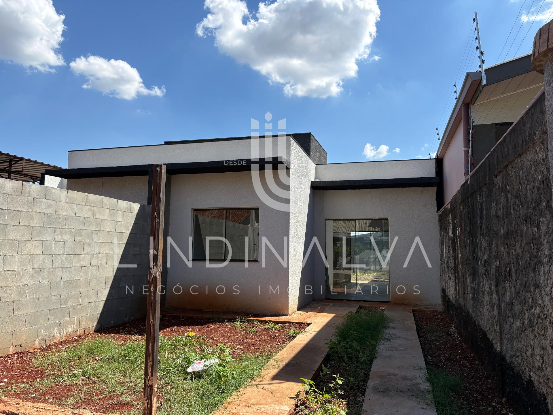 Casa com 2 quartos recém construída no Bairro Morumbi IV
