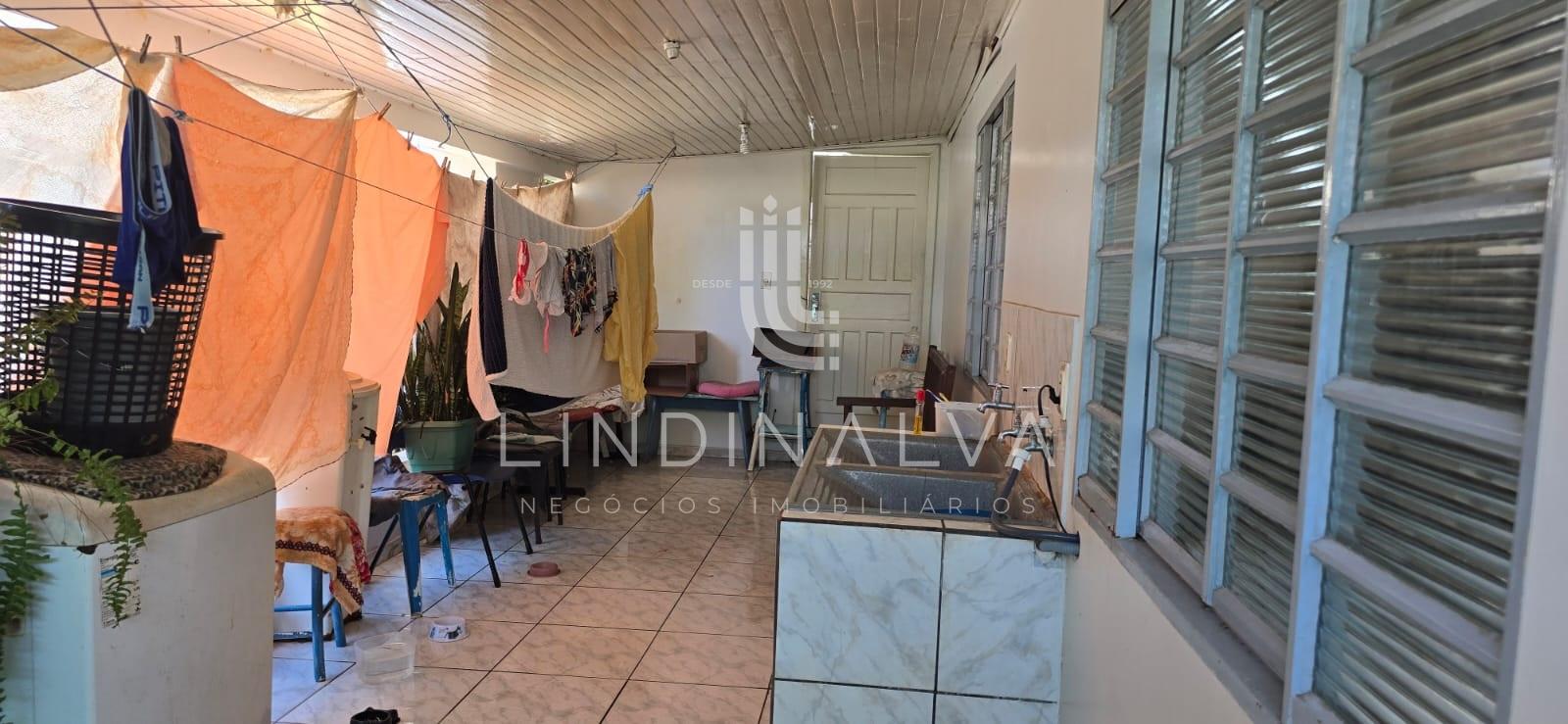 Casa com 201m2 no Jardim Tarobá em terreno de 300m2 - Excelent...