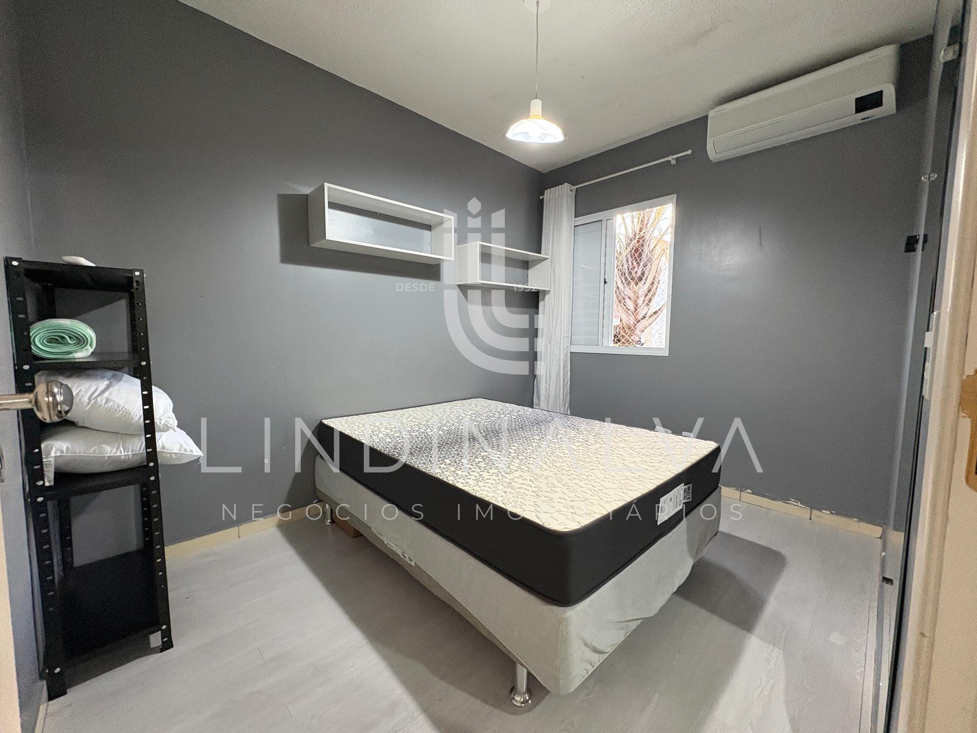 Casa com 2 quartos e piscina privativa no condomínio Terra Nova