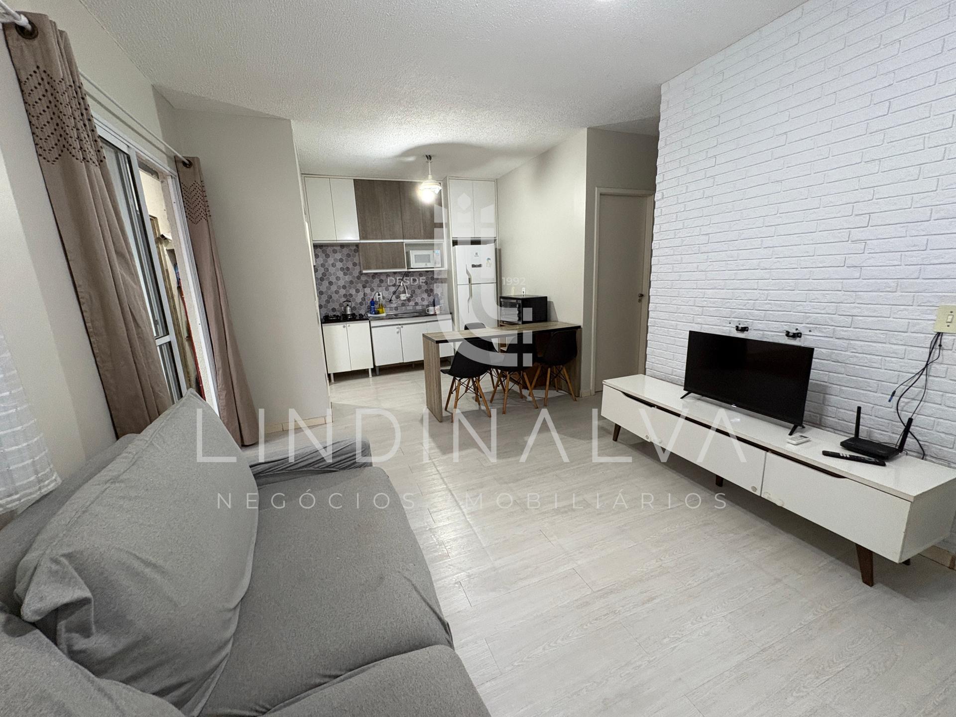 Casa com 2 quartos e piscina privativa no condomínio Terra Nova