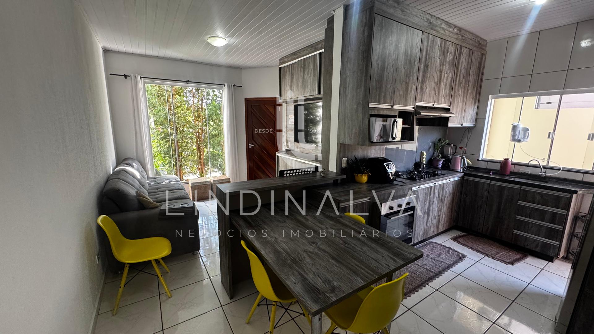 Casa semi-mobiliada no Jardim Ipê, região da Vila A - apta para financiamento