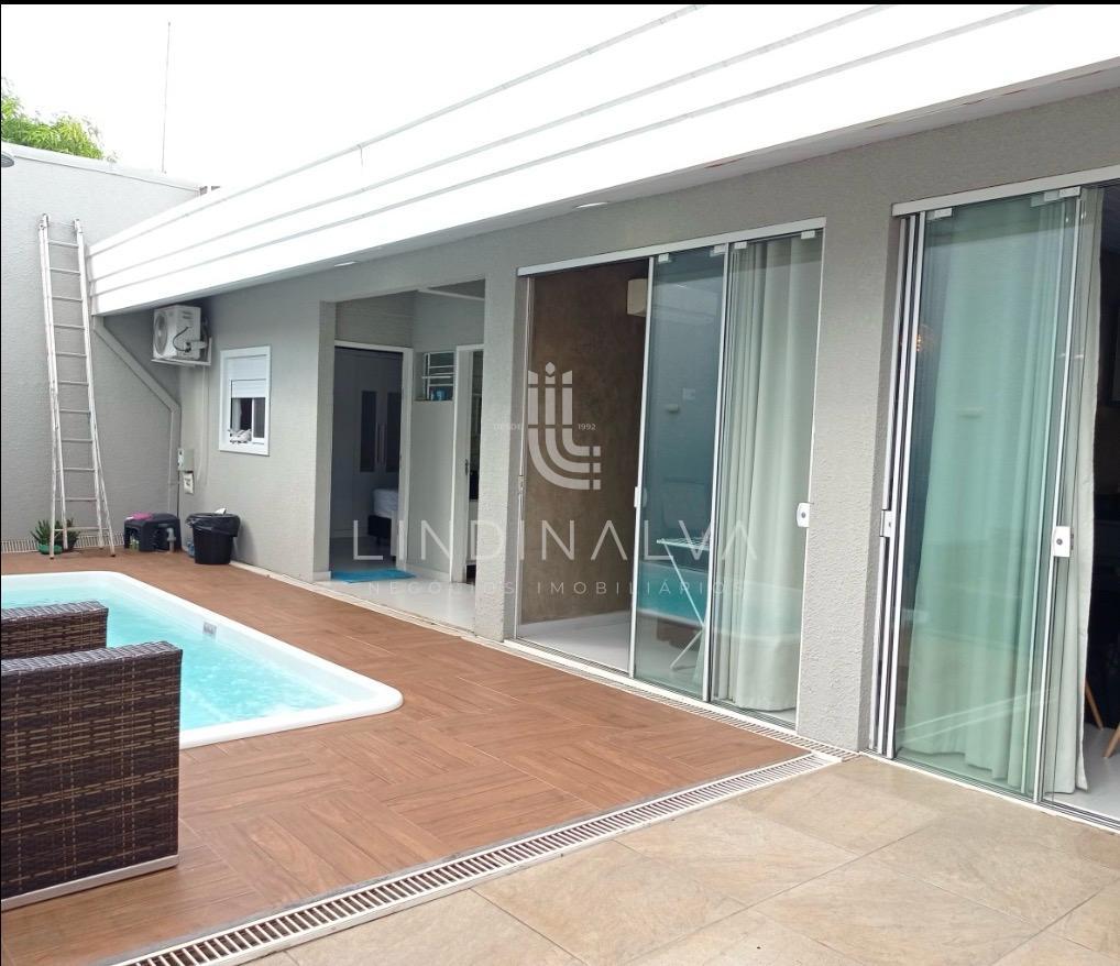 Casa mobiliada no Libra, com 4 dormitórios e área gourmet em Foz do Iguaçu